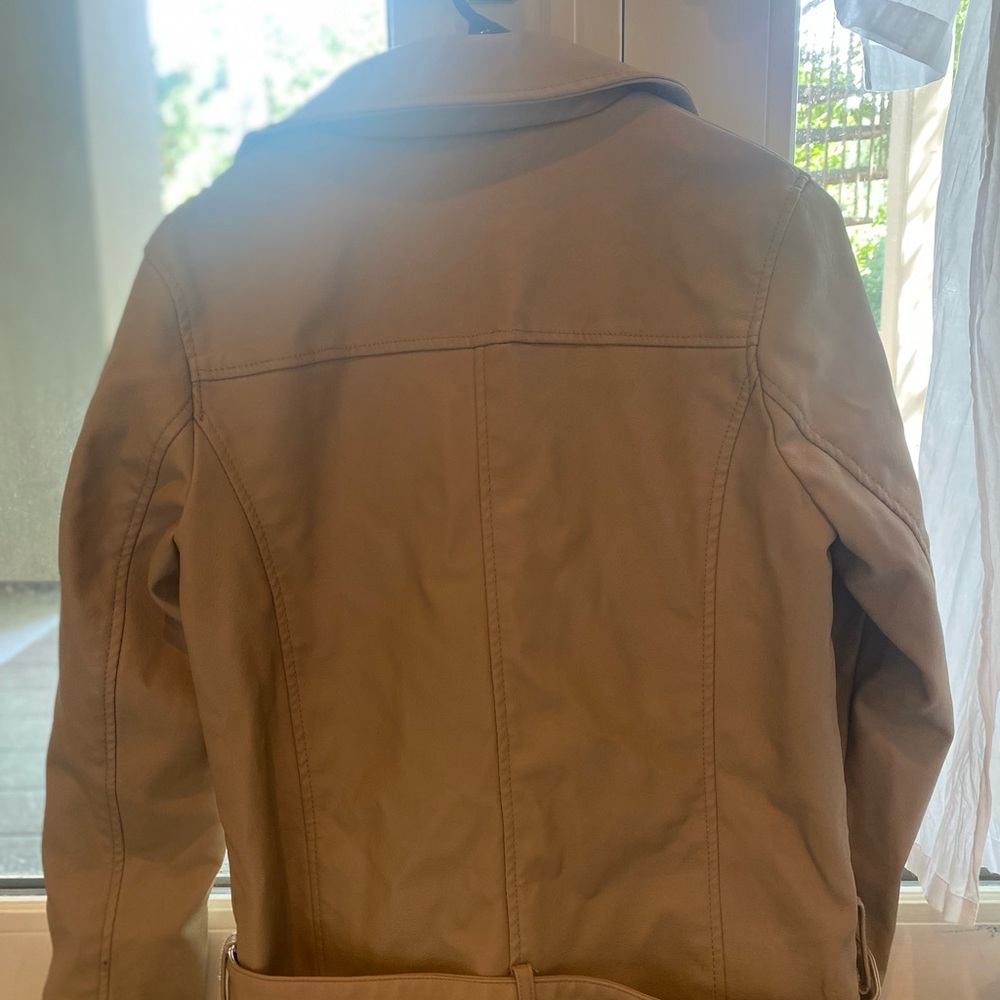 Leather jacket - Picture 3 of 5